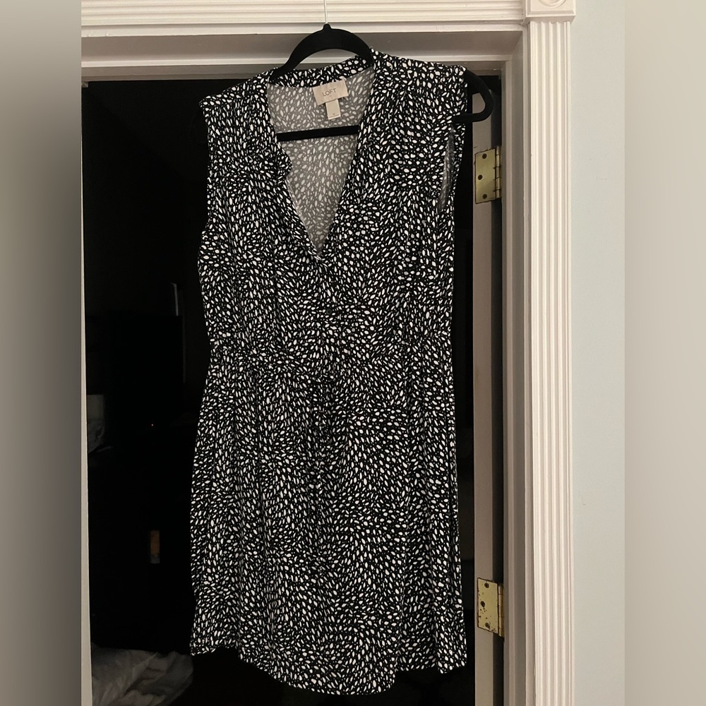 LOFT patterned waist tie dress